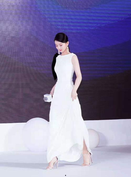 女明星同款白色长裙,女明星同款白色长裙，优雅演绎夏日风情