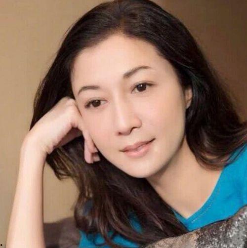 明星女友职业,揭秘明星女友的璀璨职业之路