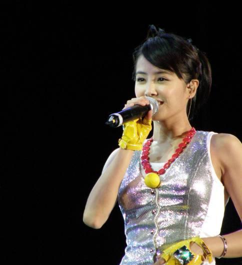 明星高中被欺负,明星高中生遭遇欺凌，揭开校园霸凌背后的真相