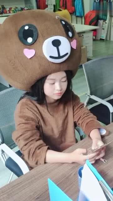 网红熊最新套路图,创意无限，趣味横生！